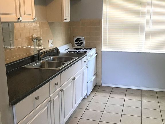 5th image of 4235 Tholozan Ave APT C