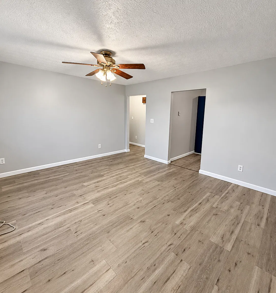 2 bed, 900 sqft, $1,500 — Photo 3