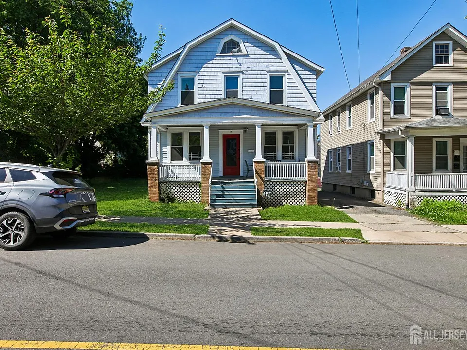 10 Handy St