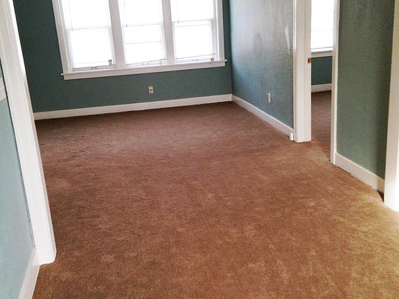 5th image of 905 E 28th St APT 1