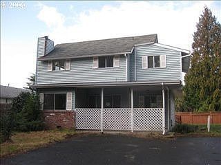 5th image of 3906 NE 44th St