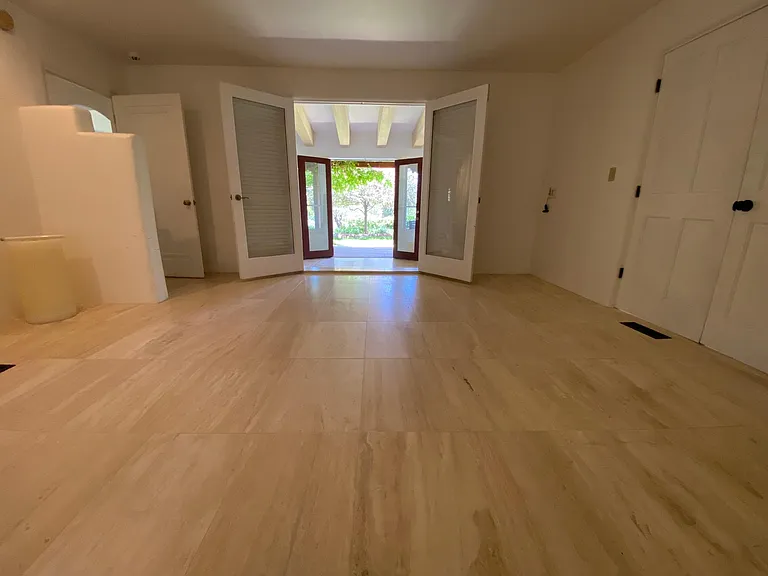 1014 Bishops Lodge Rd — Photo 14