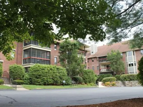770 Salisbury St #I523, Worcester, MA 01609