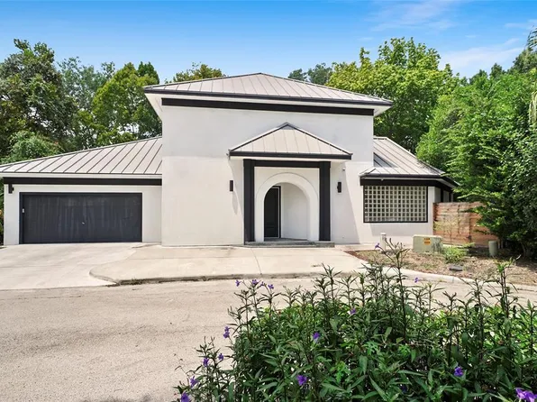 15 W Shady Ln #H, Houston, TX 77063