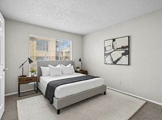 Broadway Reserve Apartments A Fresh, Revitalized Home in Tyler, TX, Tyler, TX 75701