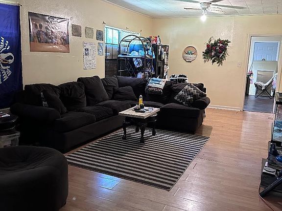 3rd image of 8112 W Lakeshore Dr