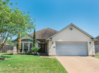 5307 Winchester Dr, Bryan, TX 77802