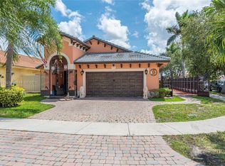 8840 NW 142nd St, Miami Lakes, FL 33018