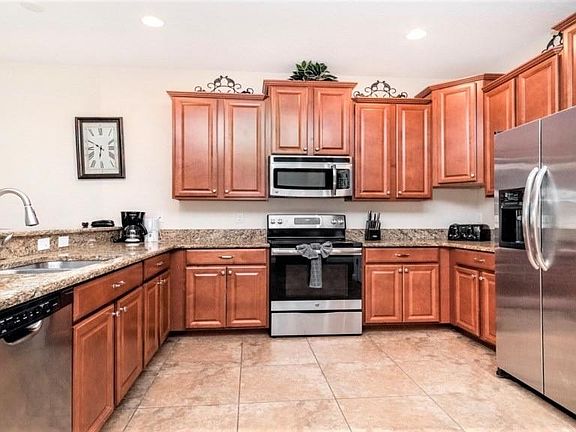 4th image of 1433 Wexford Way