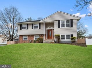 916 Edgemoor Rd, Cherry Hill, NJ 08034