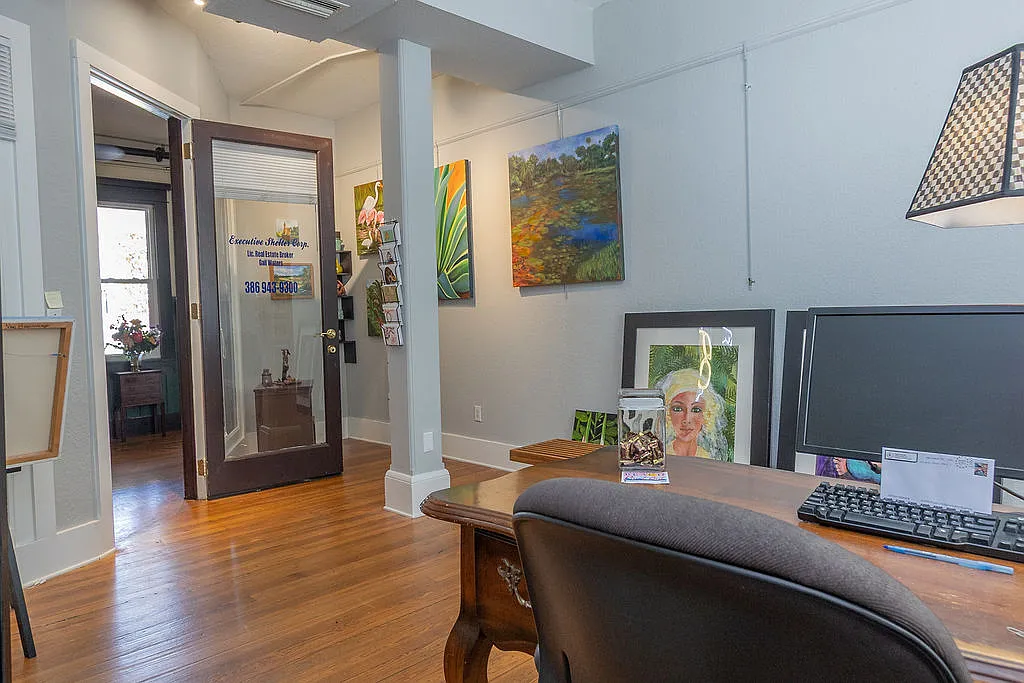 442 East New York Avenue - 1 — Photo 4
