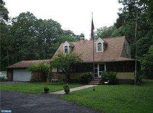 21 Center St, Pemberton, NJ 08068