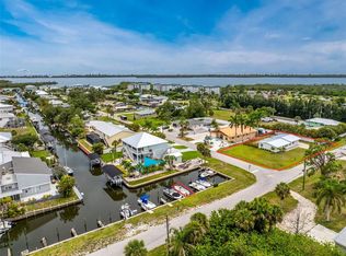 8153 Robert St, Englewood, FL 34224