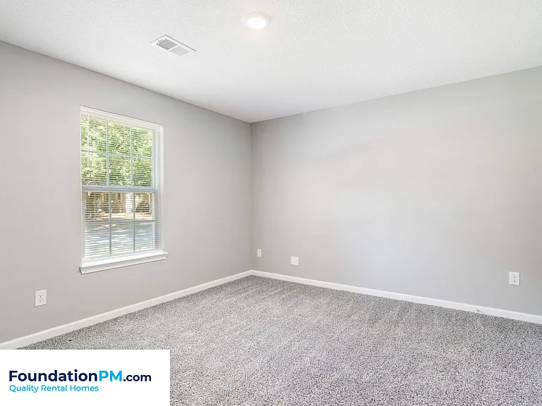 3985 Willowview Ave — Photo 7