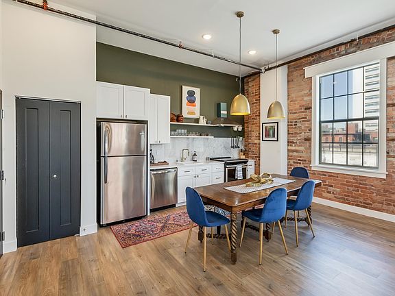 Large pantry next to kitchen