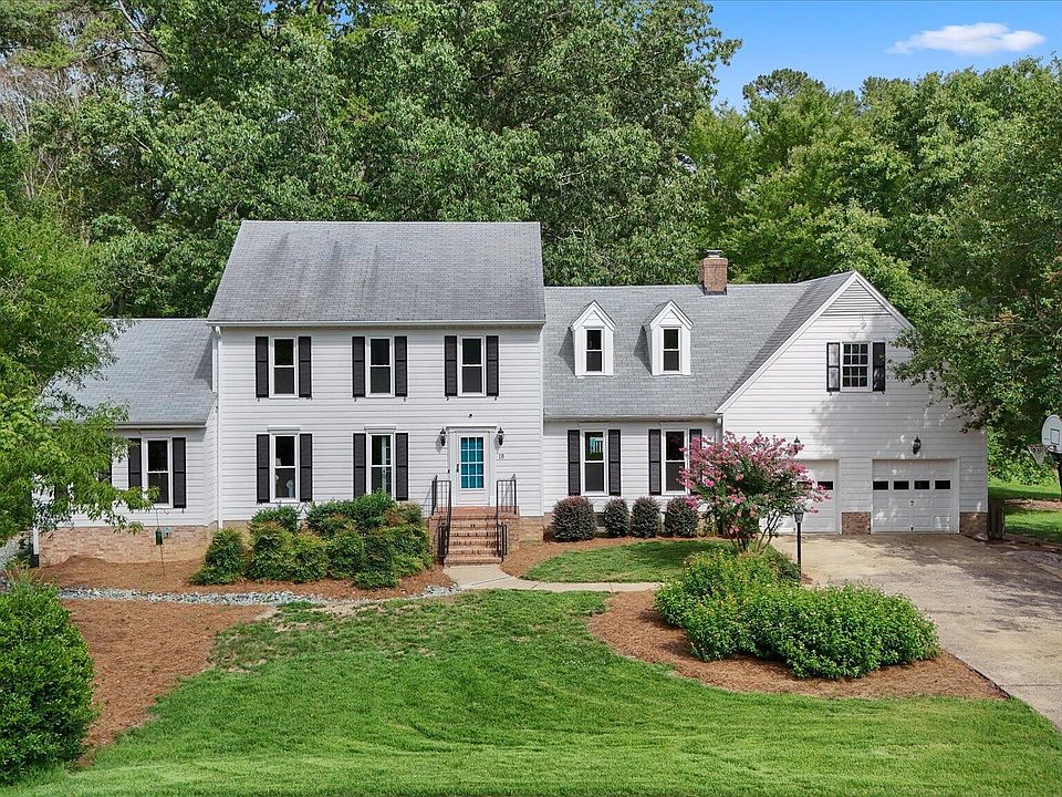 1st image of 18 Surrey Ln