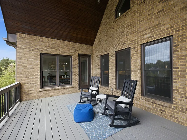 9617 Portofino Dr — Photo 43