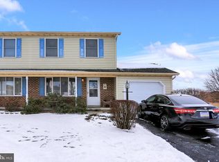 22 Sycamore Ln, Hanover, PA 17331