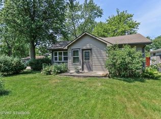 1426 Idlewild Dr, Round Lake Beach, IL