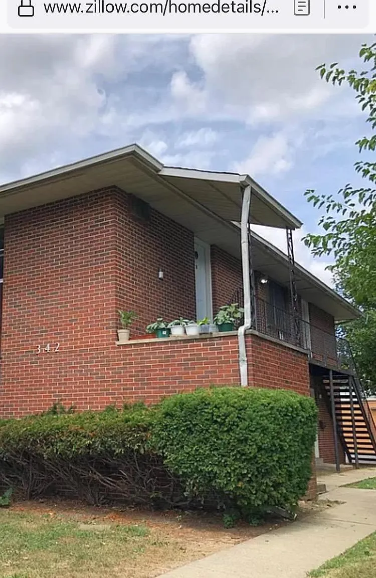 1 bed, 300 sqft, $775 — Photo 3