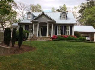 108 Penhurst Ln, Franklin, NC 28734