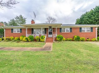 318 Summit Dr, Liberty, SC 29657