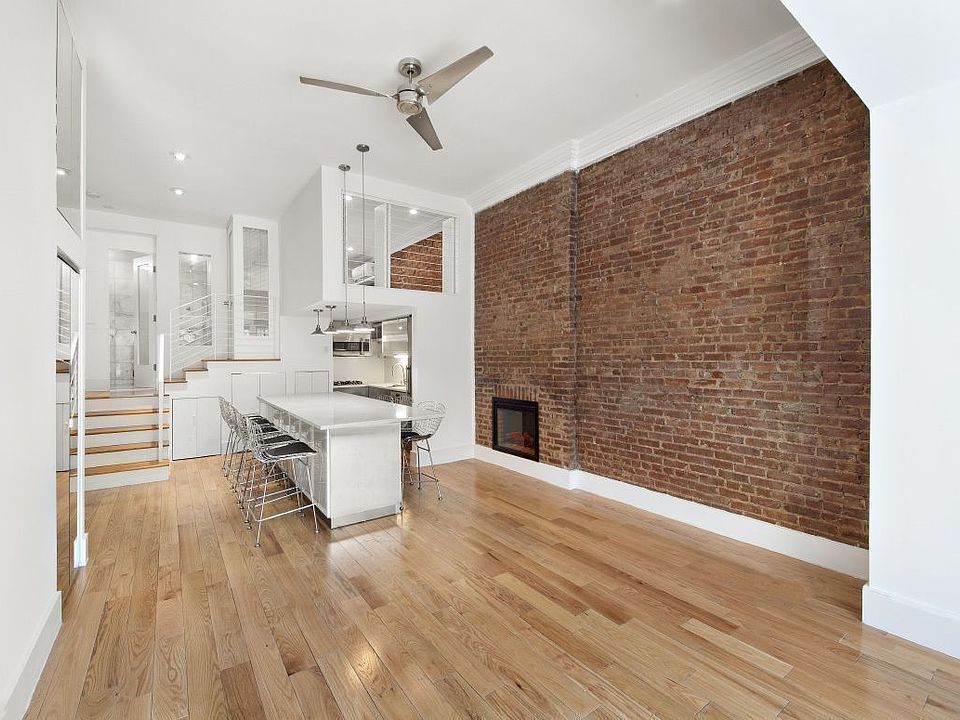 2nd image of 217 W 14th St #2FE