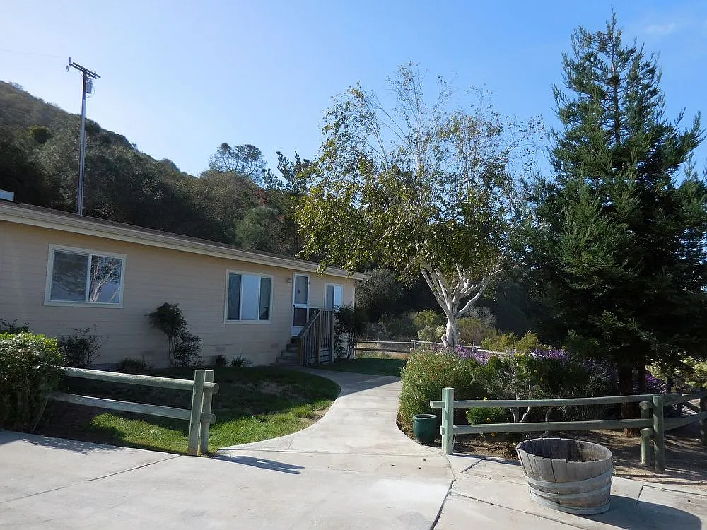 185 Pine Canyon Rd photo 1