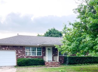 209 N Franklin St, Bixby, OK 74008