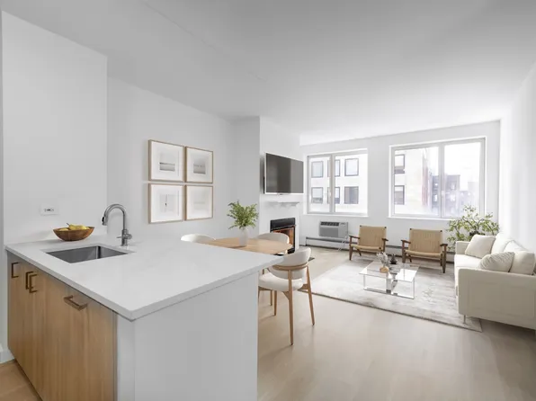 95 Worth Street image 1 of 15