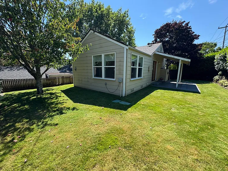 3420 W Bertona St — Photo 8