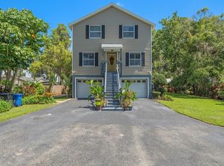 18601 Geraci Rd, Lutz, FL 33548