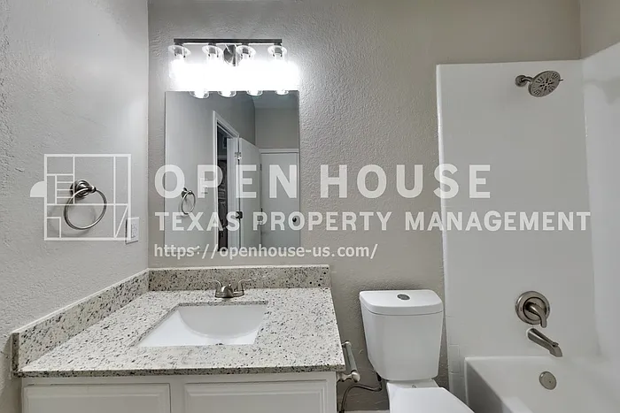 2102 Holly Hill Ln — Photo 17