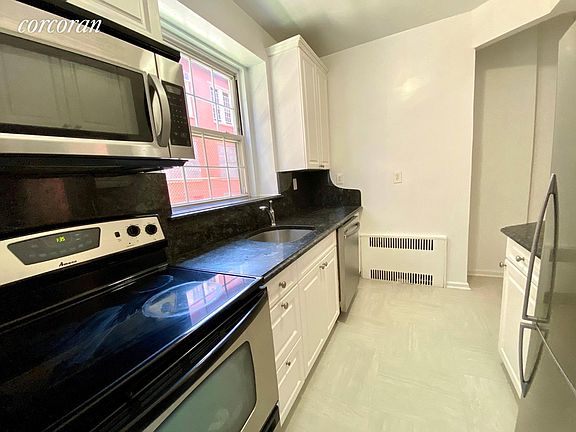 2nd image of 225 Sterling Pl APT 4N