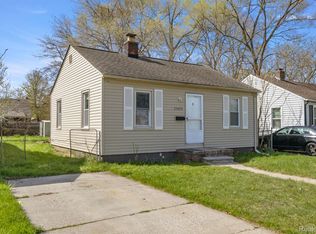 25649 Penn St, Dearborn Heights, MI 48125