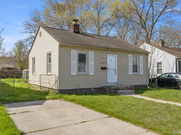 25649 Penn St, Dearborn Heights, MI 48125
