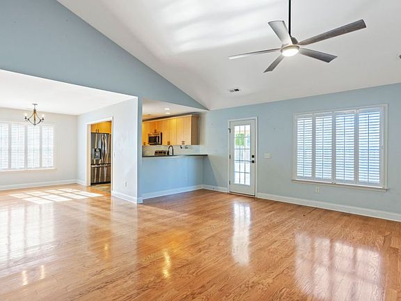5th image of 8637 Plantation Landing Dr