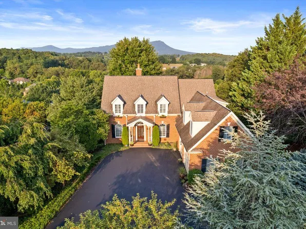 4160 Lucy Long Dr, Harrisonburg, VA 22801