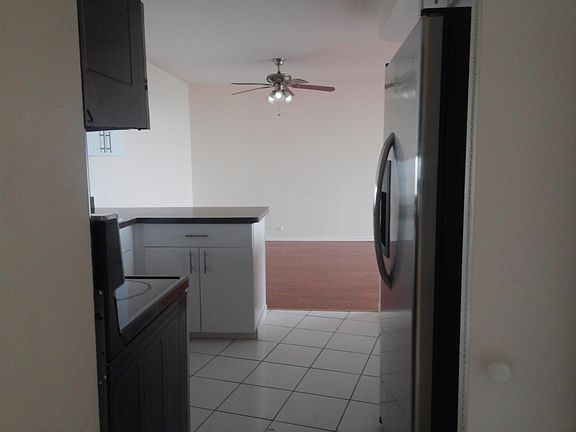 4th image of 505 N Lake Shore Dr #12