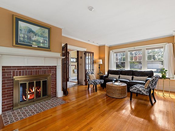 3rd image of 35 Waldron Rd