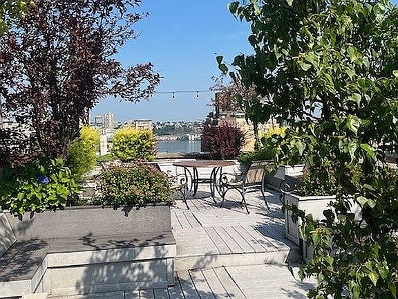 5th image of 200 W 79th St APT 10K