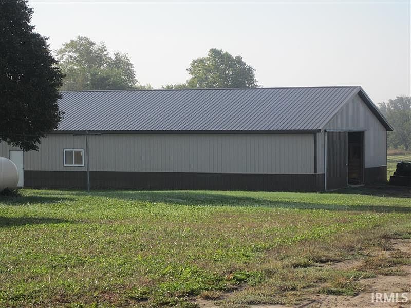2nd image of 11873 E Division Rd