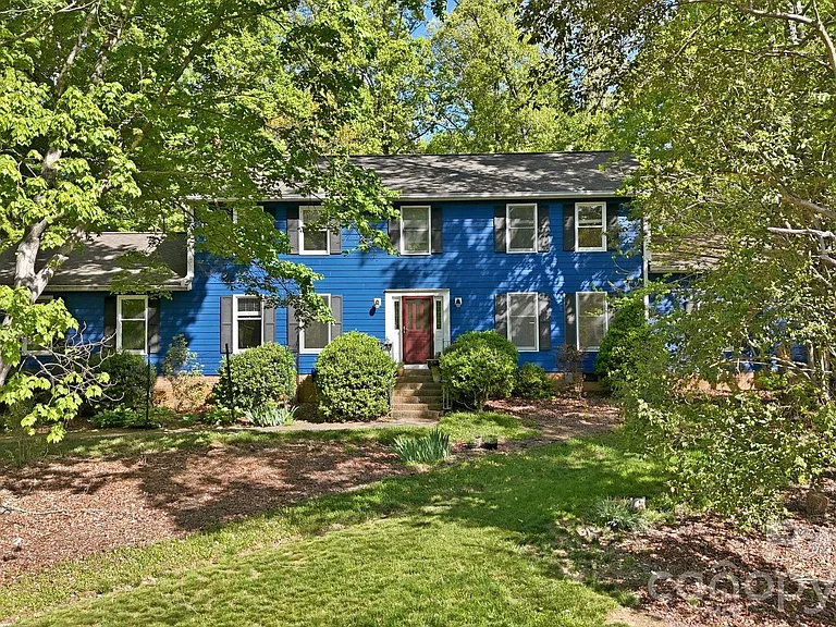 301 Sardis Rd N — Photo 2