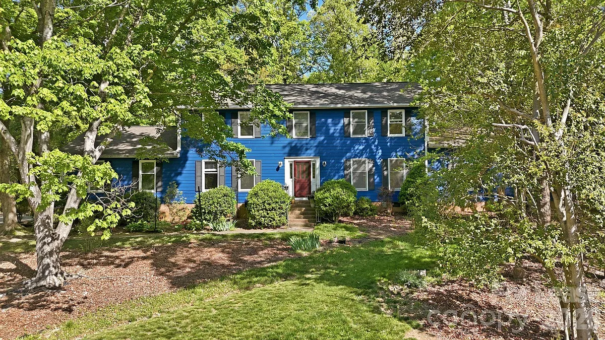 Building Photo - 301 Sardis Rd N