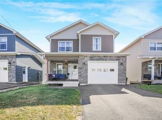 45 Weavers Way, Fredericton, NB E3A 3P8