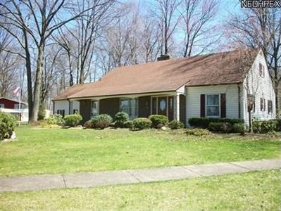 771 Red Hill Dr, Lorain, OH, 44052