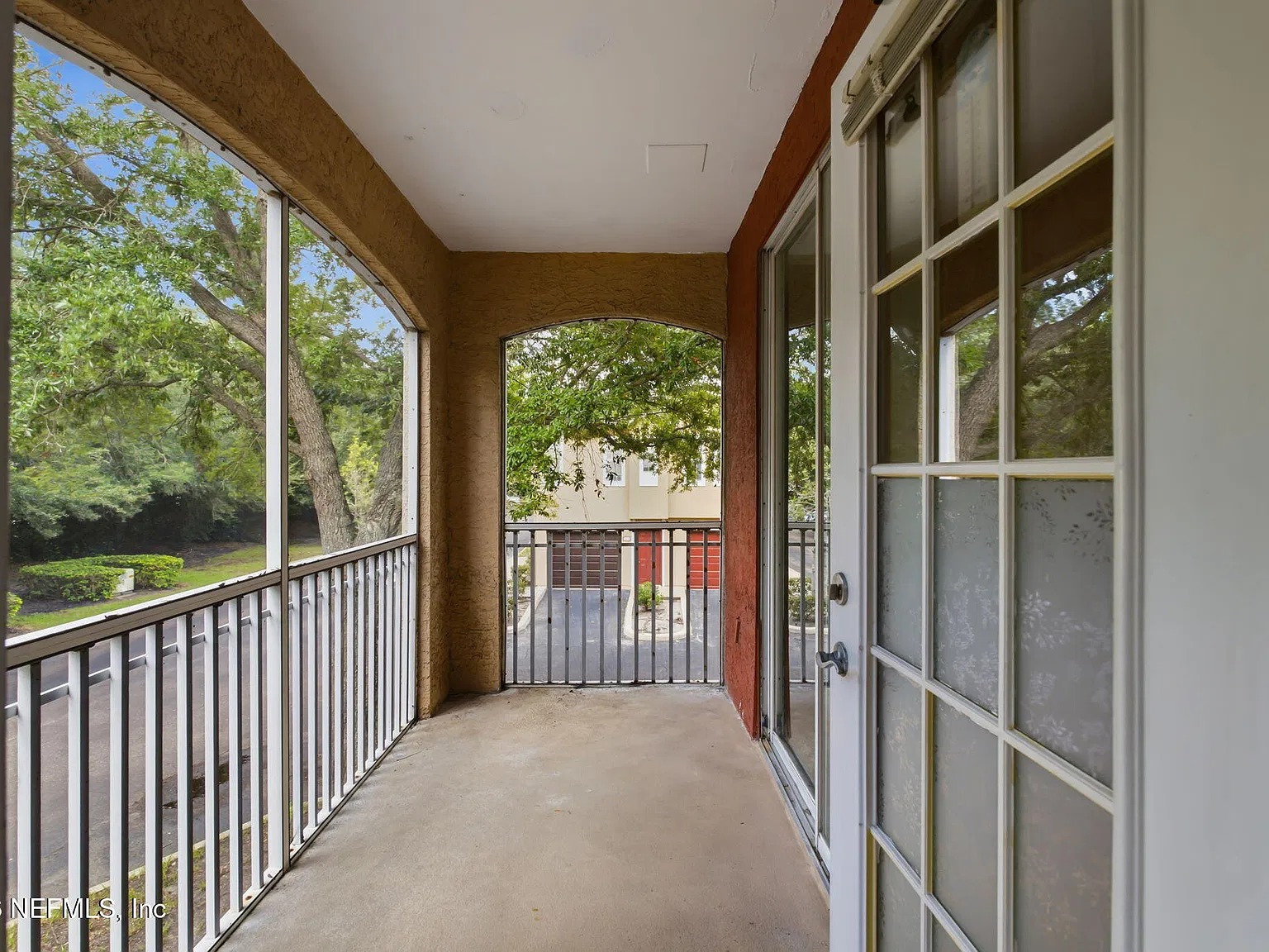 3 bed, 3.5 bath, 1574 sqft, $1,900 — Photo 3