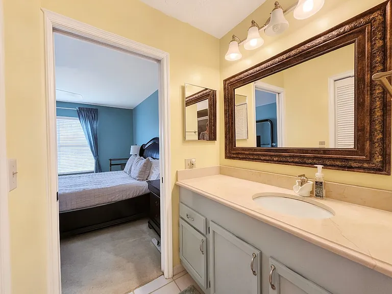 1950 W Crown Pointe Blvd #B-207 — Photo 18