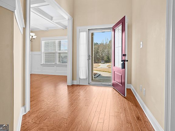 5th image of 110 Moreland Oaks Dr
