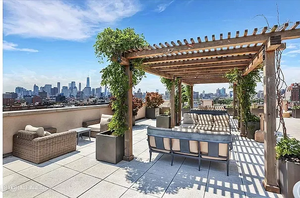 Rented by Douglas Elliman | media 21